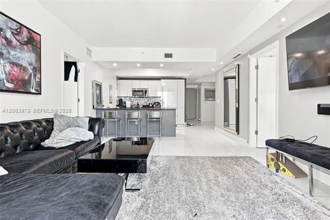 Photo - 1010 Brickell Ave cu-2403 Apartment