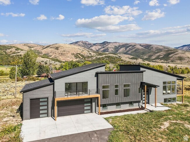 Foto del edificio - 5866 N Fork Rd