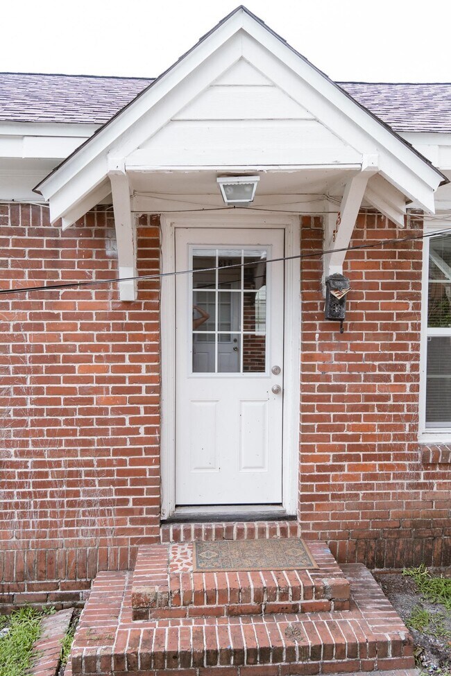 Foto del edificio - 515 N Monroe St