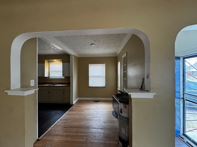 Foto del edificio - 19164 Westphalia St