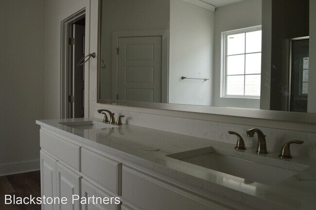 Building Photo - 4 br, 3 bath House - 9056 Stonecroft Ave