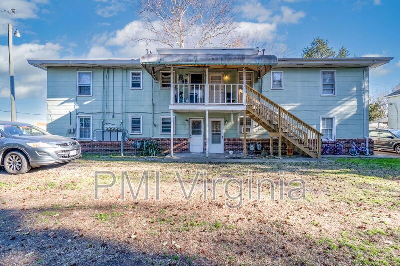 Foto principal - 812 B St