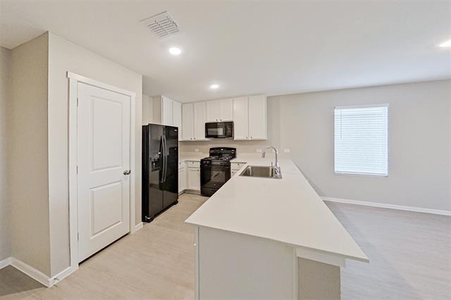 Foto del edificio - 830 Ginkgo Wy