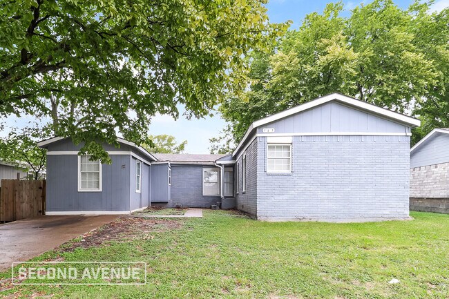 Foto del edificio - 127 Woodhill St