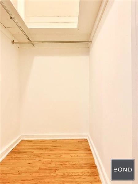 Building Photo - 328 W 83rd St