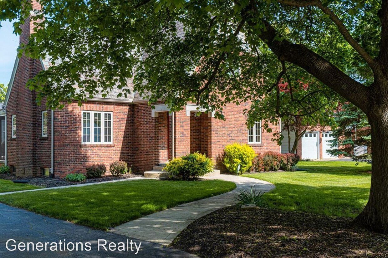 Primary Photo - 4 br, 3 bath House - 570 King Avenue