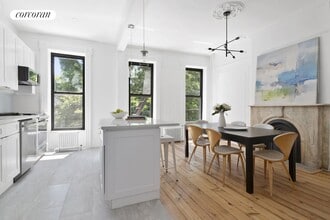 Building Photo - 386 Bergen St