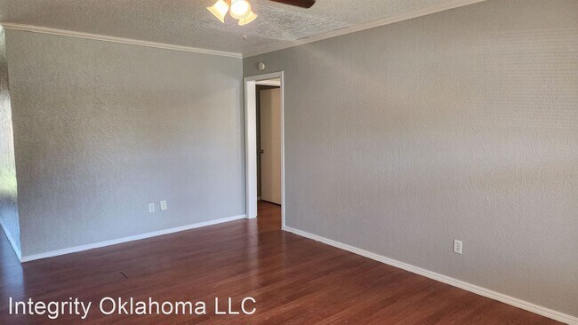 Building Photo - 3 br, 2 bath House - 1009 SW 70th Street