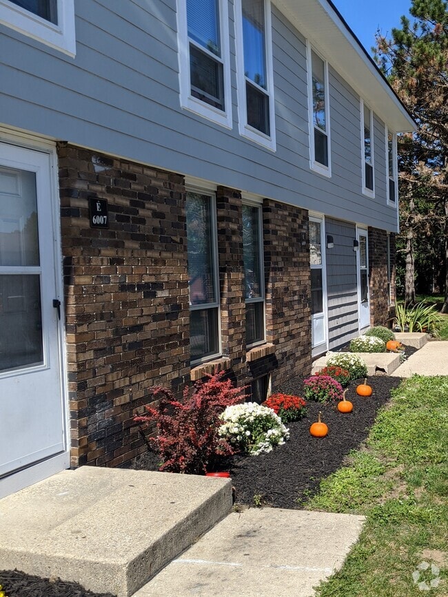Building Photo - Maple Valley Apartments