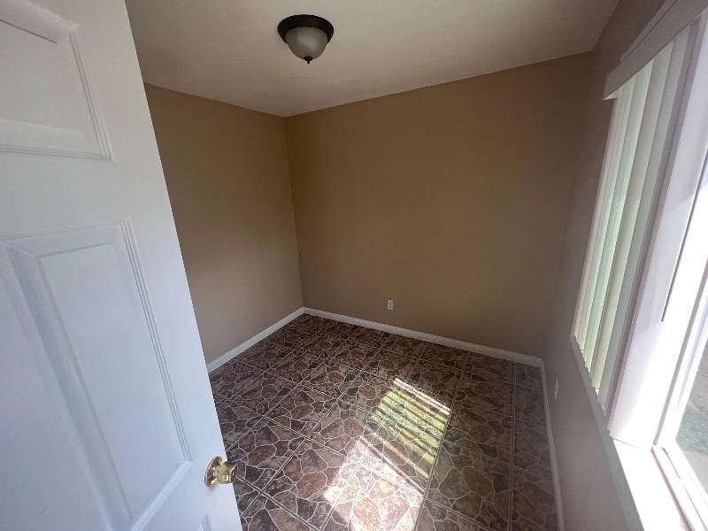 Foto del edificio - 3058 Murray Ln