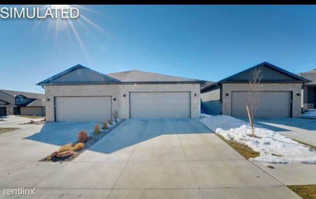 Building Photo - 9870 Del Rio Dr