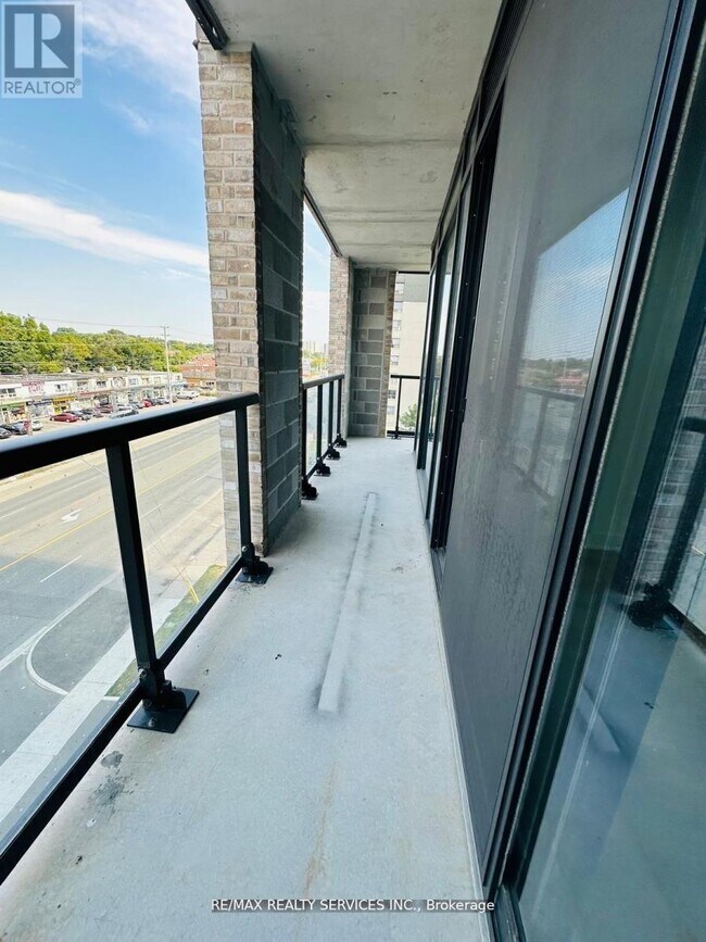 Photo du bâtiment - 86 Dundas St E