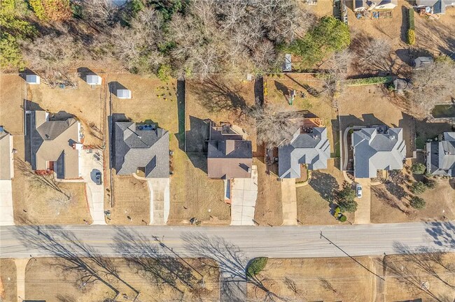 Foto del edificio - 2109 Rocky Brook Rd