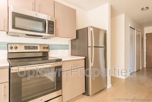 Photo - 5885 S Macadam Ave House