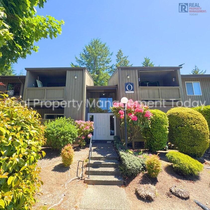 Primary Photo - 2 Bedroom Condo in Tacoma!