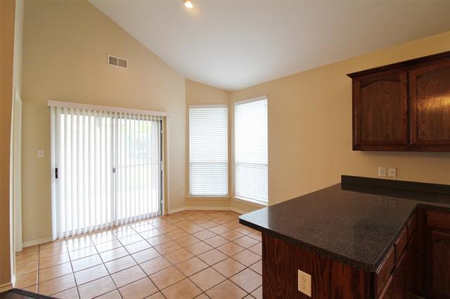 Building Photo - 5009 Royal Burgess Dr