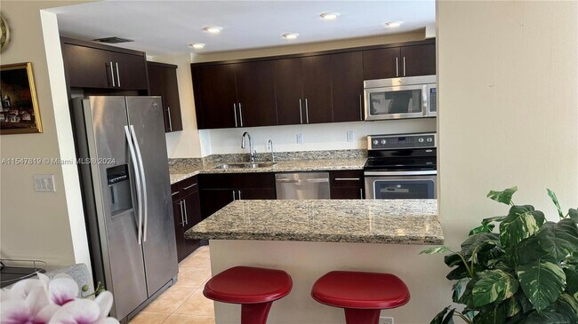 Foto del edificio - 780 NE 69th St