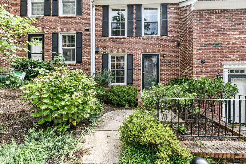 2534 S Walter Reed Dr Unit 3, Arlington, VA 22206 Condo for Rent in