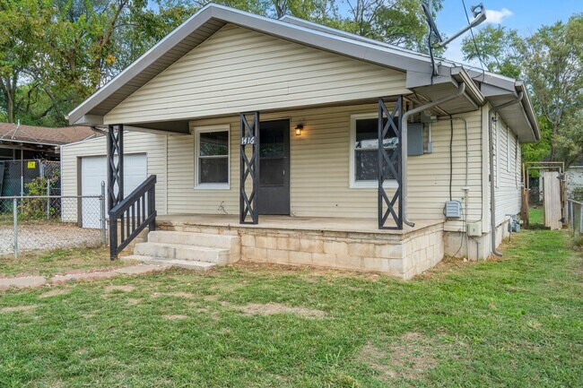 Foto del edificio - Charming and remodeled 2 Bed | 1 Bath Home...