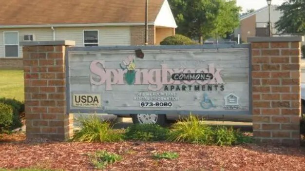 Foto del edificio - 980 Meadow Ln