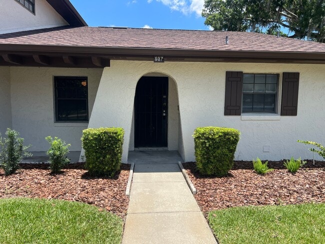 Photo - 937 Michigan Ave Townhome