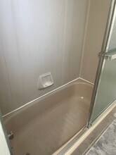 Building Photo - 1034 Chelton Ave