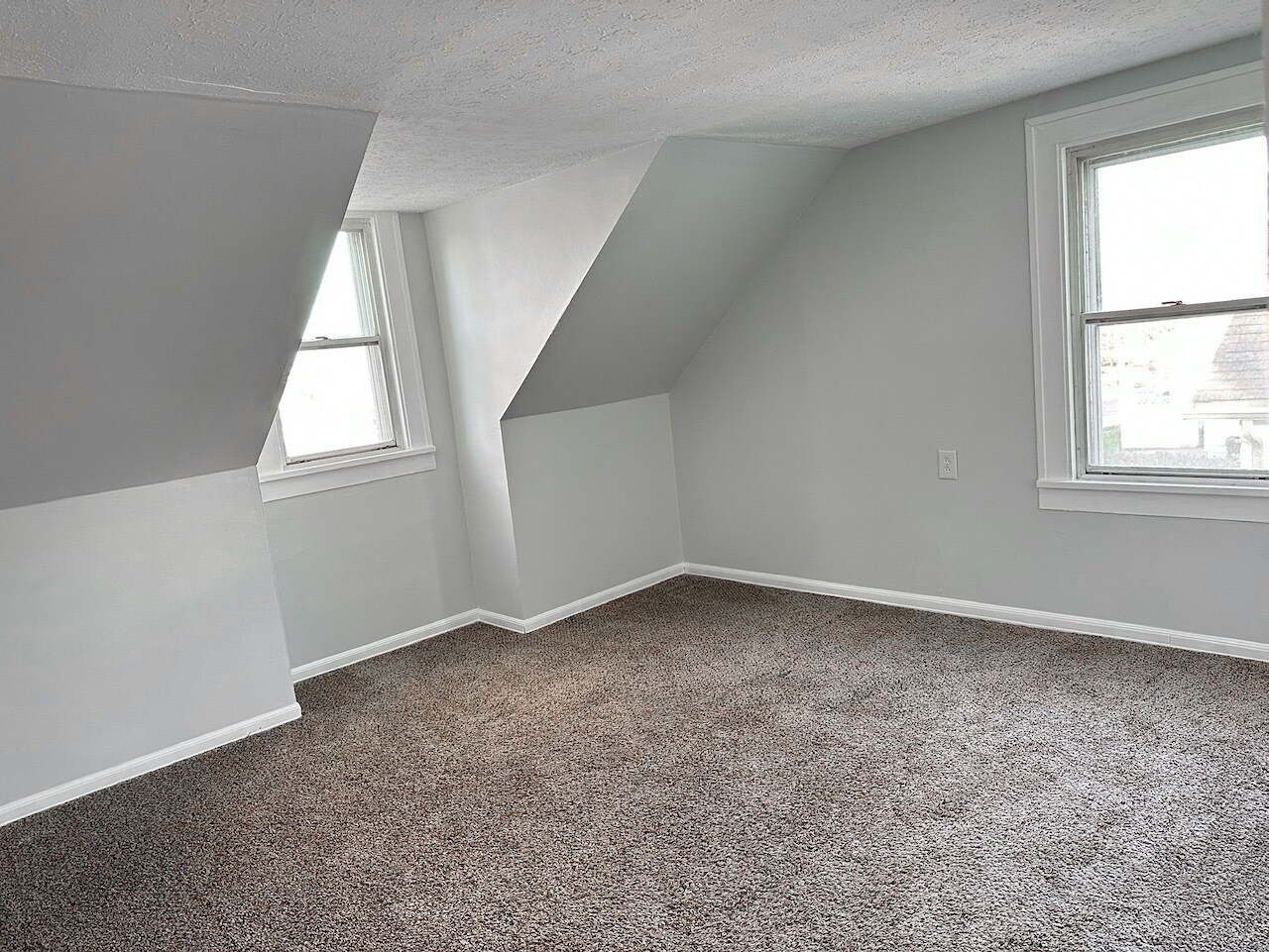 222 W Union St Medina, OH 44256 – photo 5