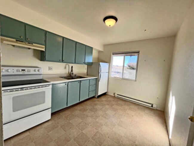 Foto del edificio - 2bed 1bath duplex with fenced yard