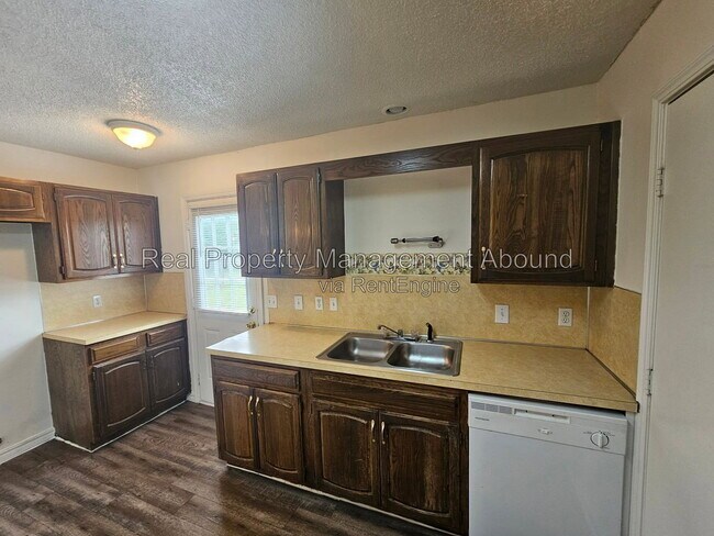 Foto del edificio - 8009 N 117th E Ave