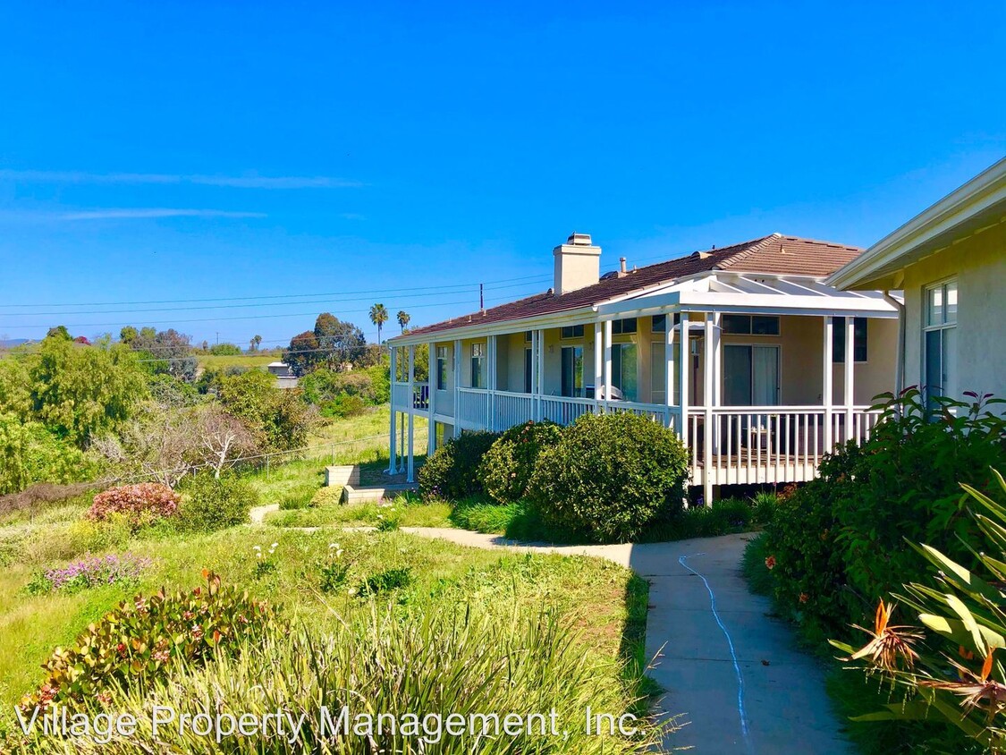 Primary Photo - 3613 Palomar Dr