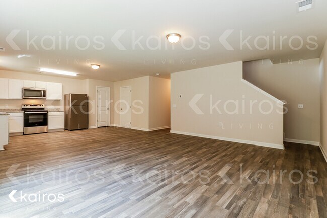 Building Photo - 233 Lake Pamona Rd.
