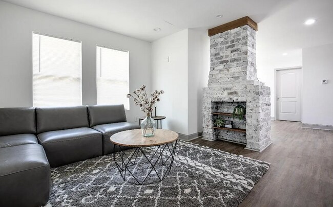 Foto del edificio - 4902 3rd Ave S