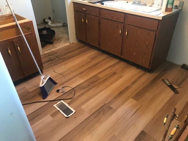 Foto del edificio - 109 Rainbow Dr