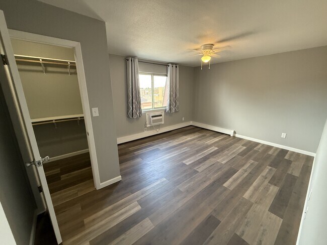 Foto del edificio - 824 37th Ave Ct