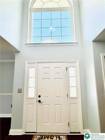Building Photo - 6945 Hunt Dr