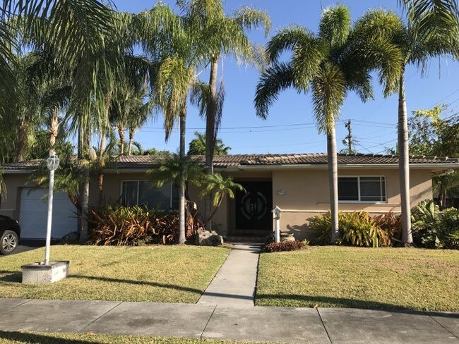 Building Photo - 6771 SW 48th Ter