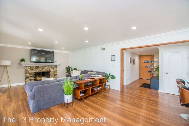 Foto del edificio - 5 br, 3 bath House - 3415 Lilly Ave.