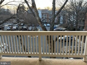 Building Photo - 1539 Lincoln Way