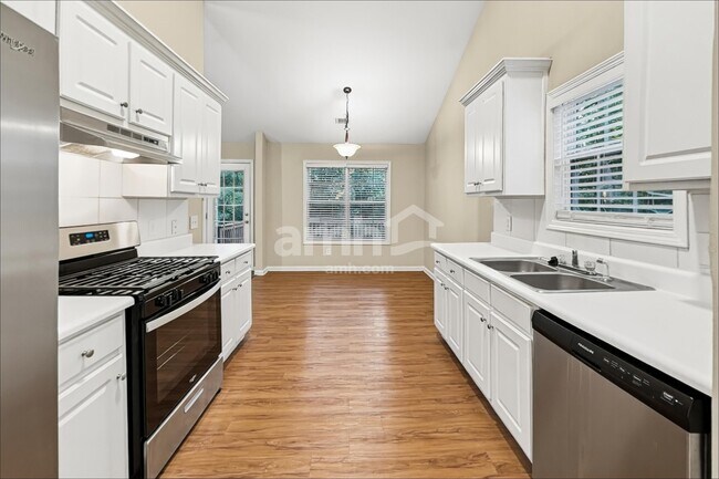Foto del edificio - 1954 Firelight Ln