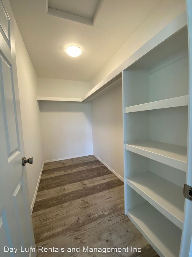 Foto del edificio - 3 br, 2 bath House - 15-1539 9th Avenue