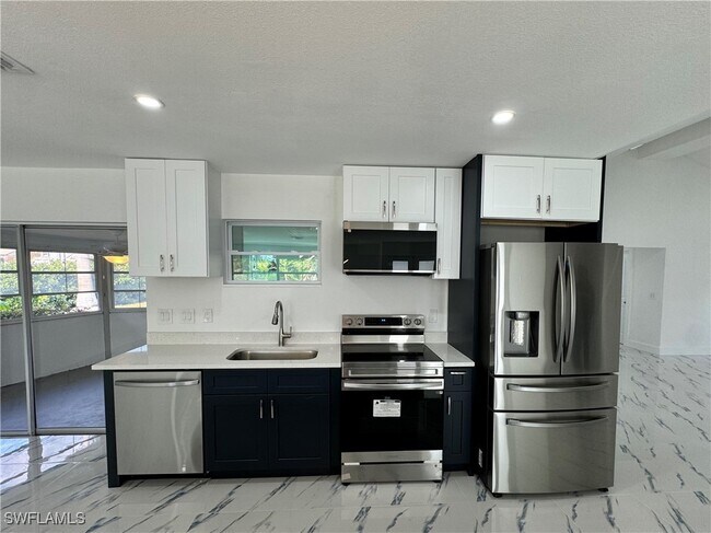 Foto del edificio - 335 SW 48th Terrace