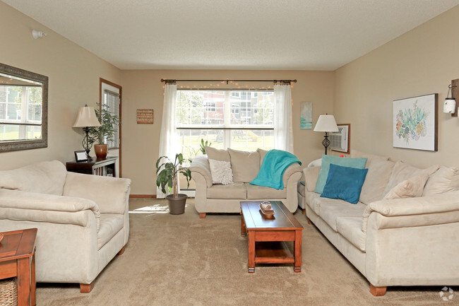 2BR, 2BA - 1082 SF - Wildflower Terrace