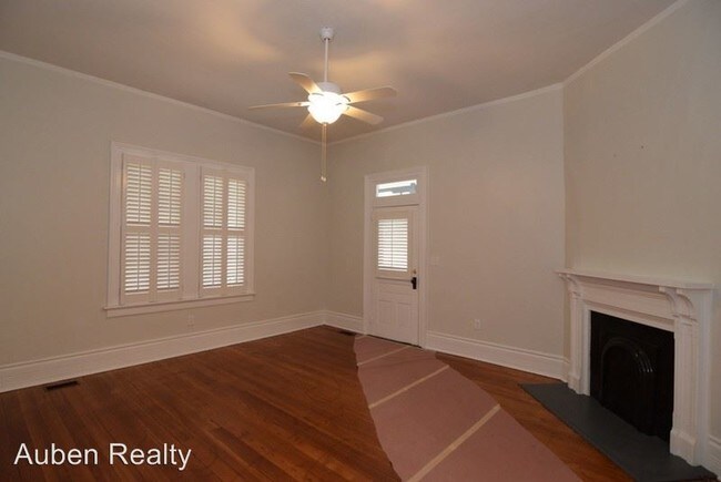 Building Photo - 2147 Richmond Ave