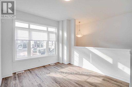 Photo du bâtiment - 575 Woodward Ave