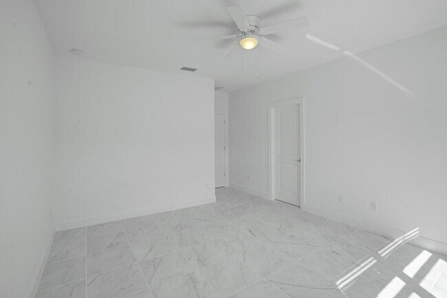 Foto del edificio - Gorgeous New 3 bedroom 2.5 Townhouse in Deerfield Beach, Sandpiper Pointe (2 Story)