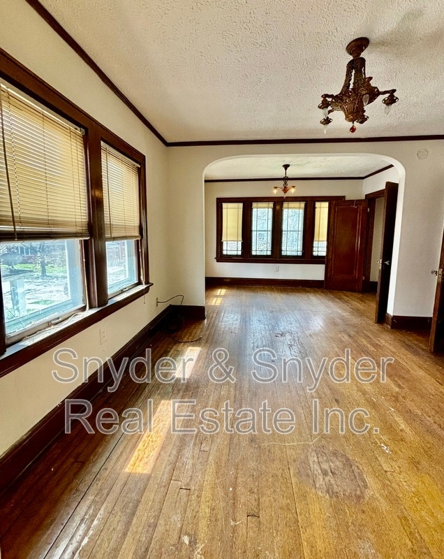 Building Photo - 689 Schiller Ave