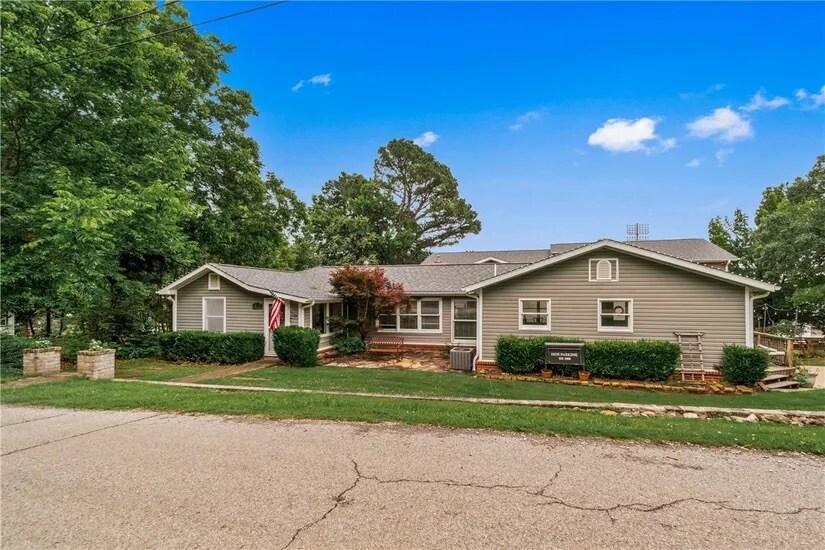 Photo - 410 N Oliver Ave (Fayetteville, AR)