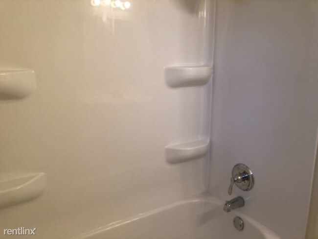 Foto del edificio - 1914 Lake Point Dr