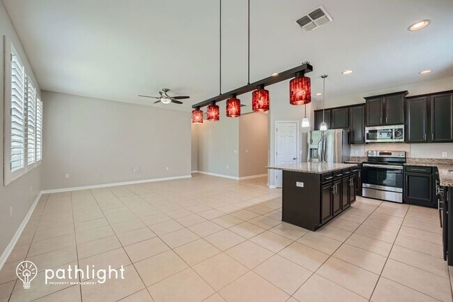 Building Photo - 3168 Zander Dr
