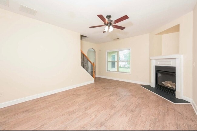 Building Photo - 421 Sweet Ashley Way
